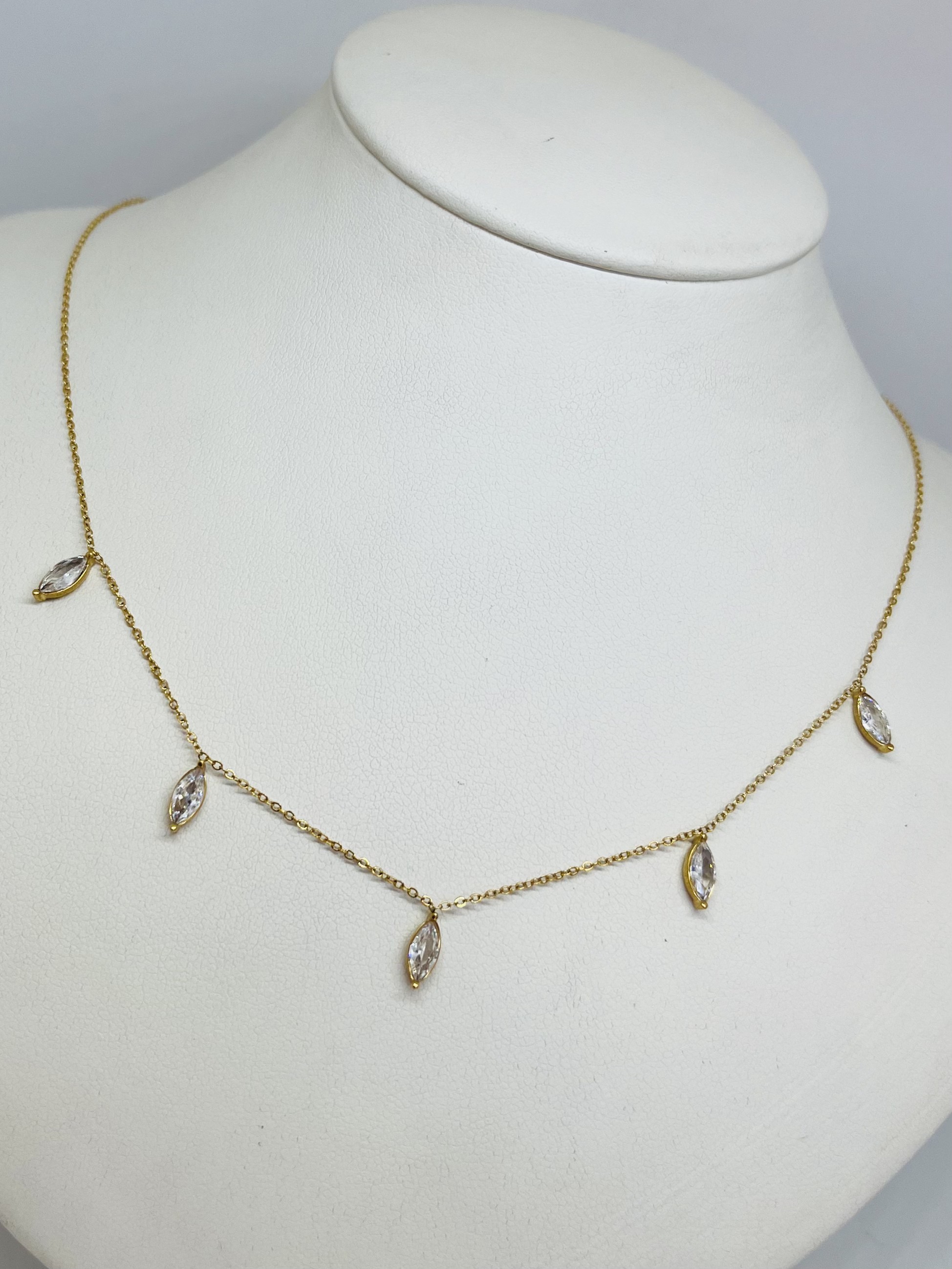 Choker de gota con zirconia