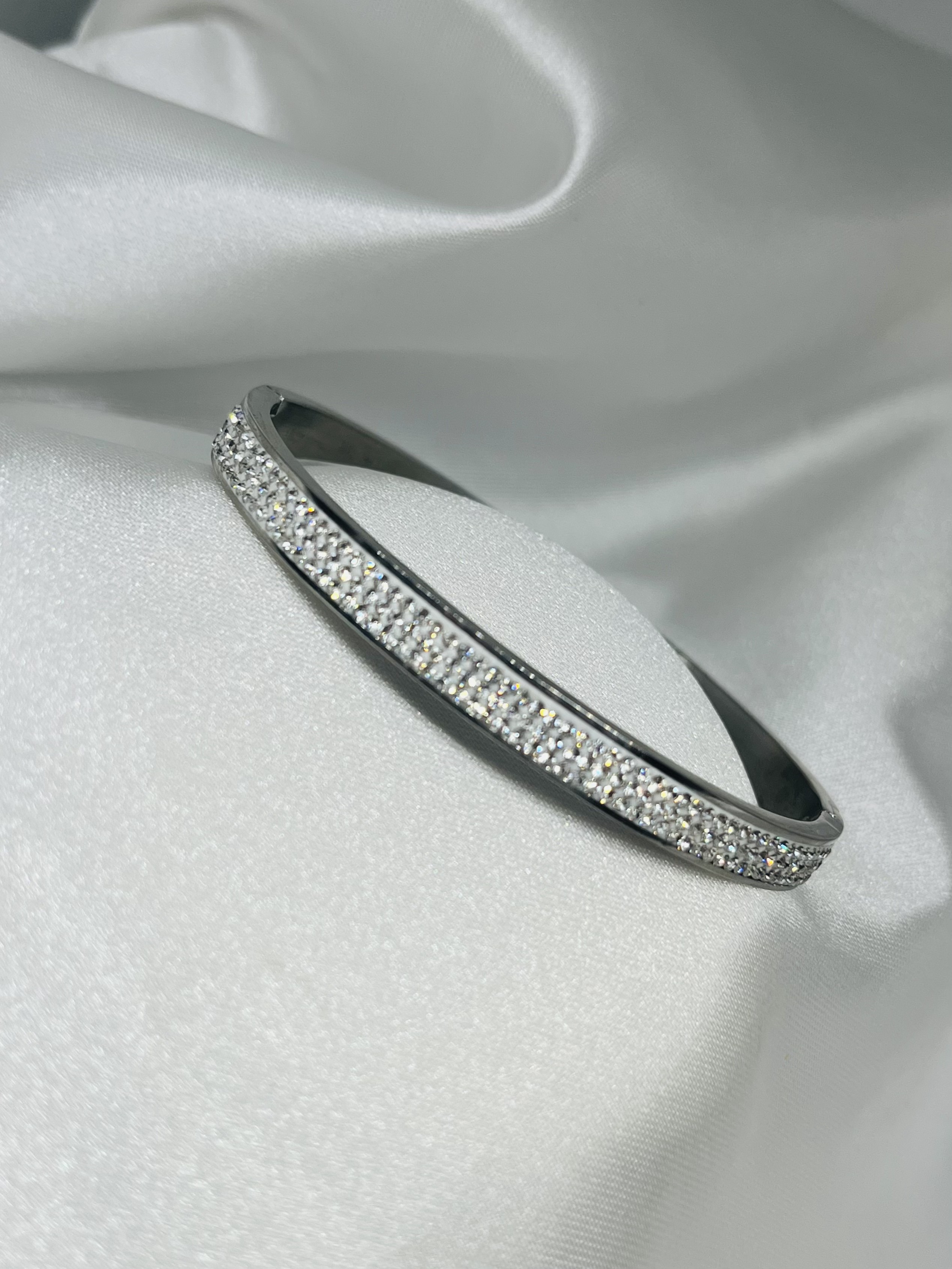 brazalete plateado c/zirconias