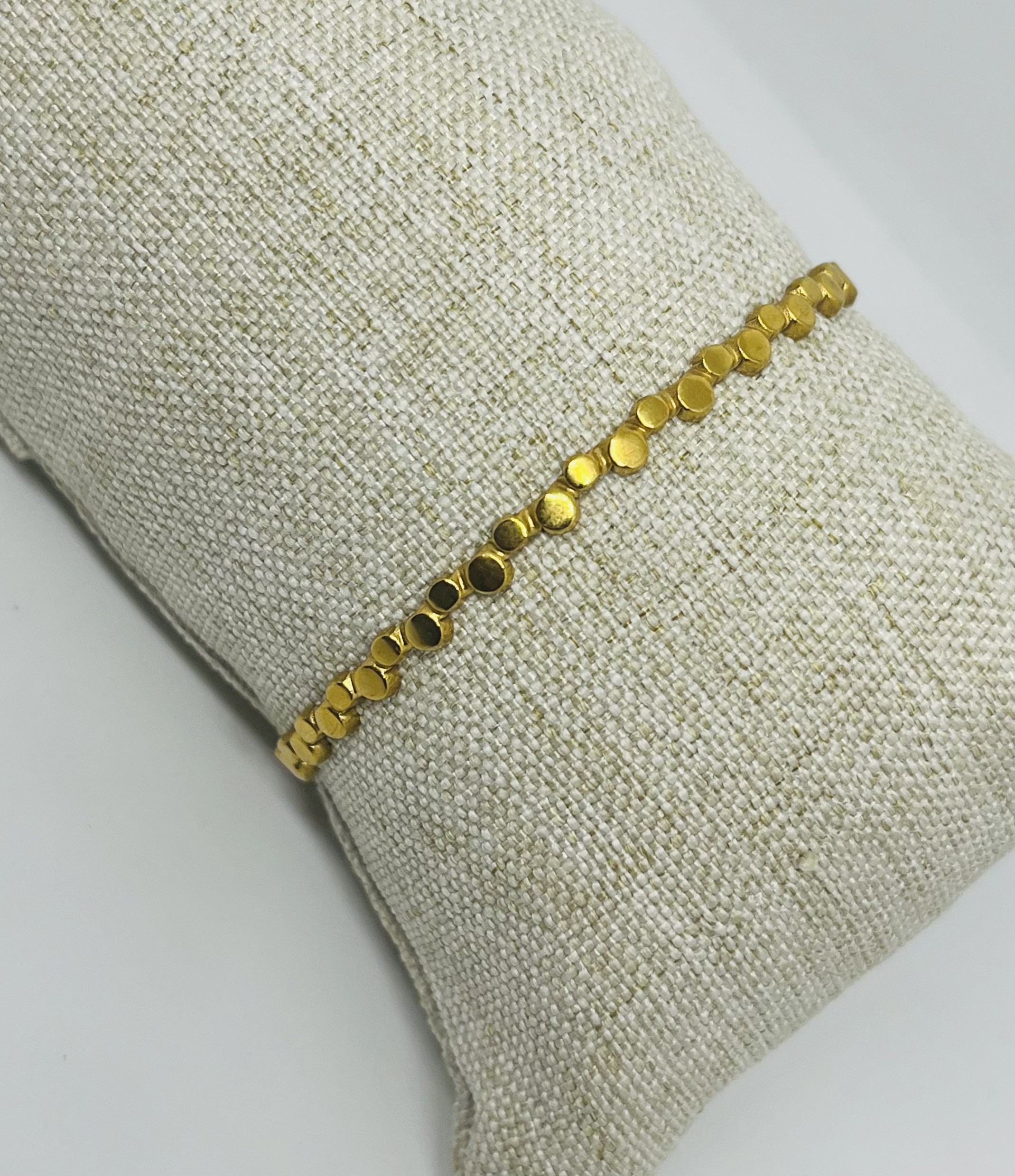 brazalete circulos dorado