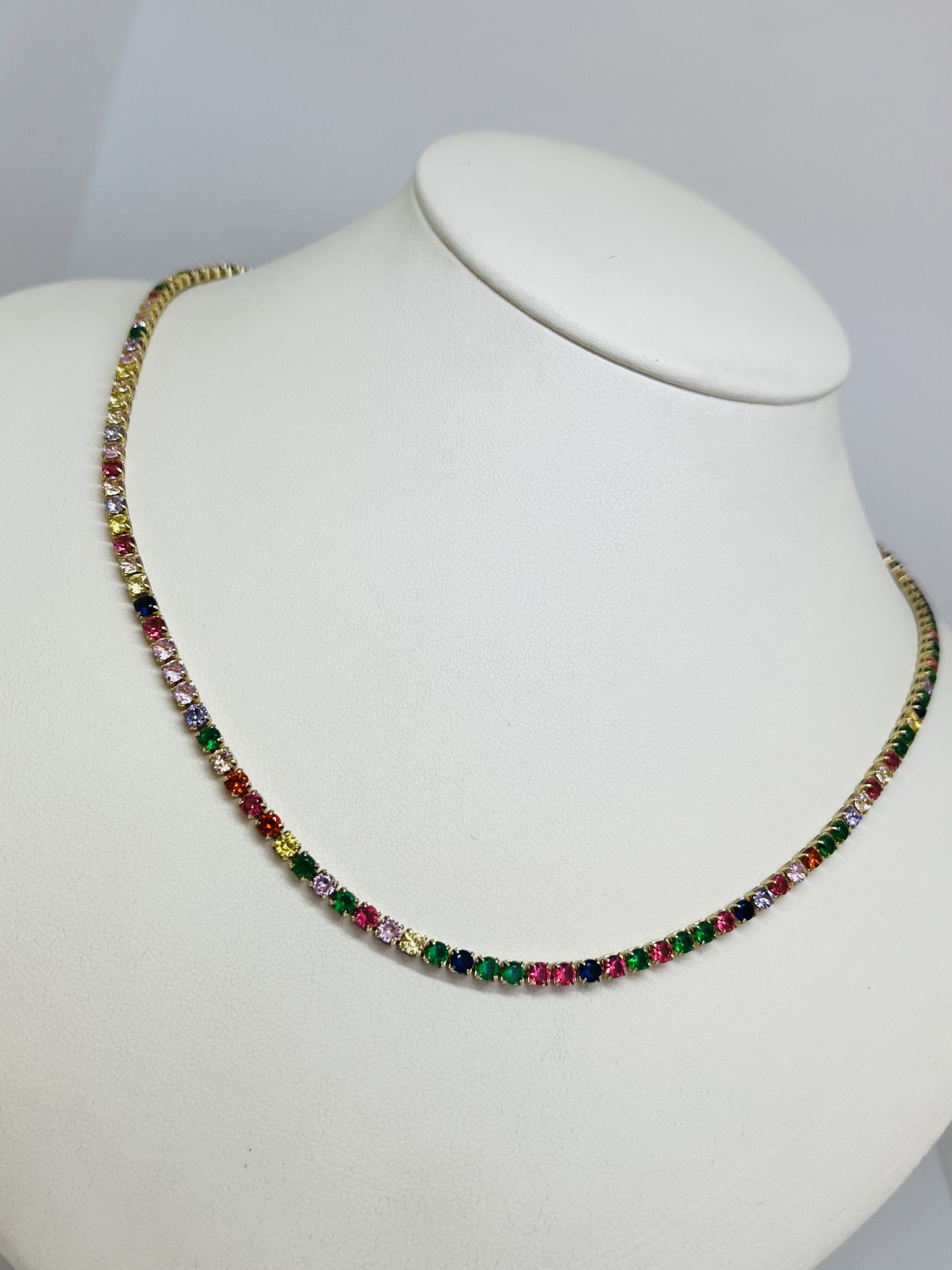 Choker de zirconias minis de colores