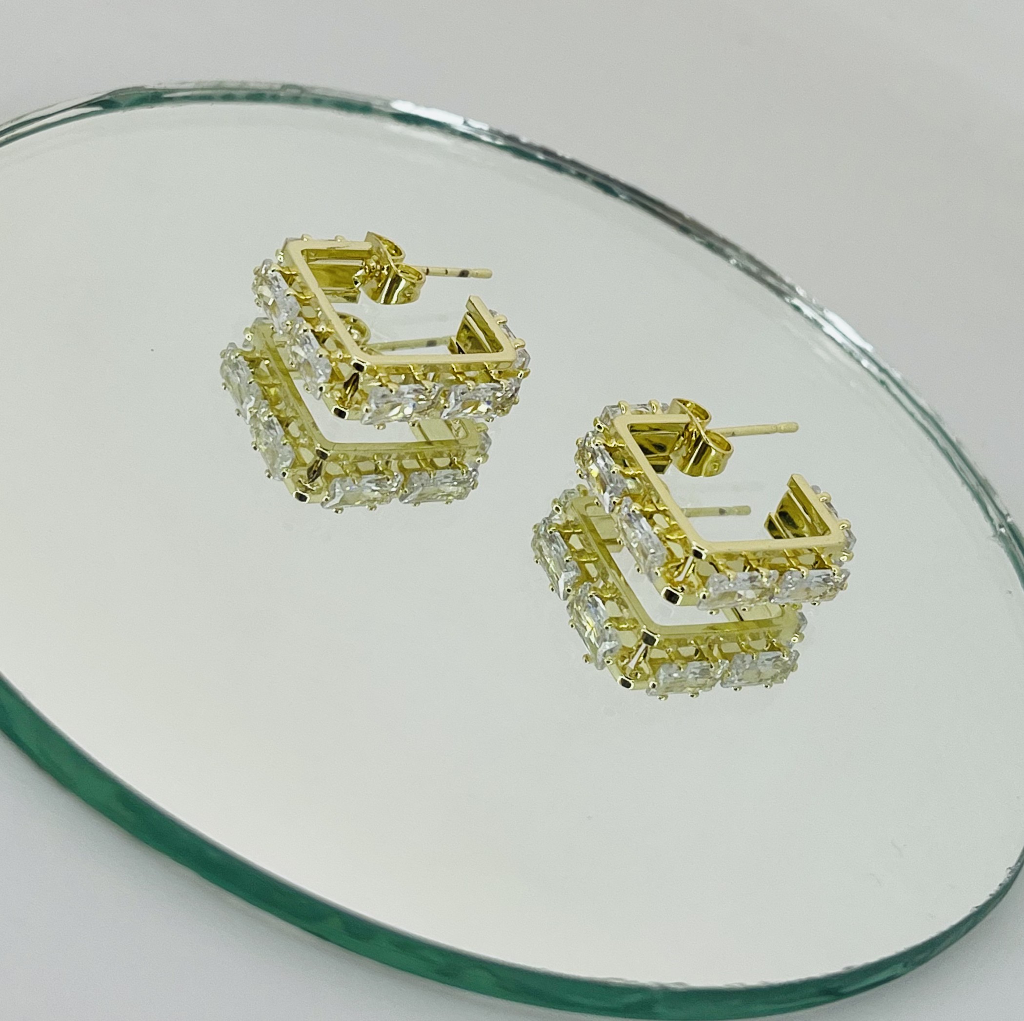 aretes cuadrados c/zirconias