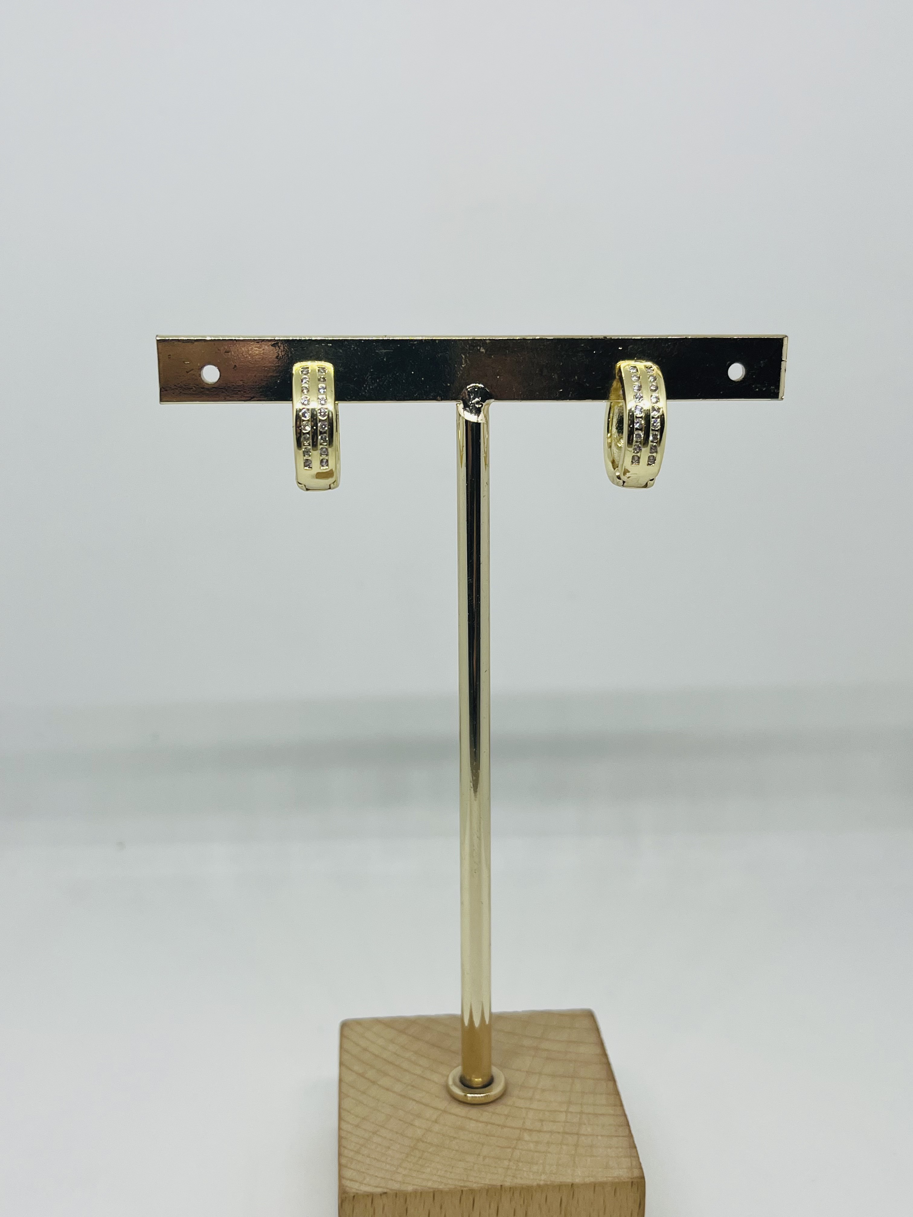 huggie doble linea de zirconias